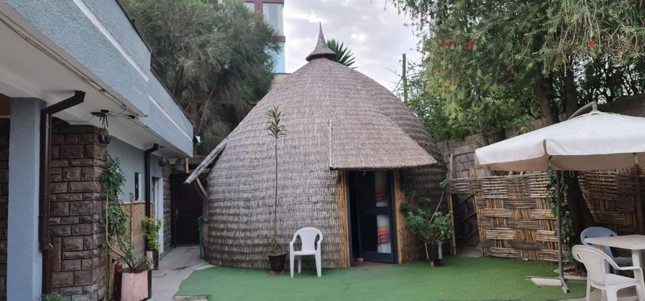 Lucy Guest House  Addis-Abeba Extérieur photo